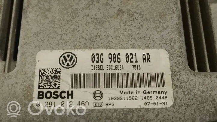 Volkswagen Caddy Calculateur moteur ECU 03G906021AR