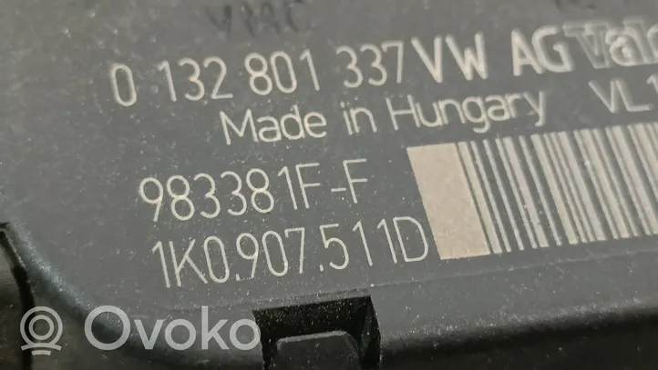 Audi A3 S3 8P Motor/activador trampilla de calefacción 1K0907511D