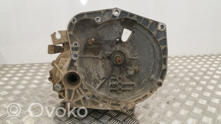 Alfa Romeo 147 Mechaninė 5 pavarų dėžė 18138103666