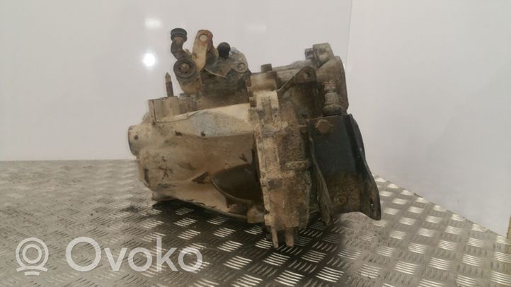 Mitsubishi Carisma Mechaninė 5 pavarų dėžė KF5M421R7A2