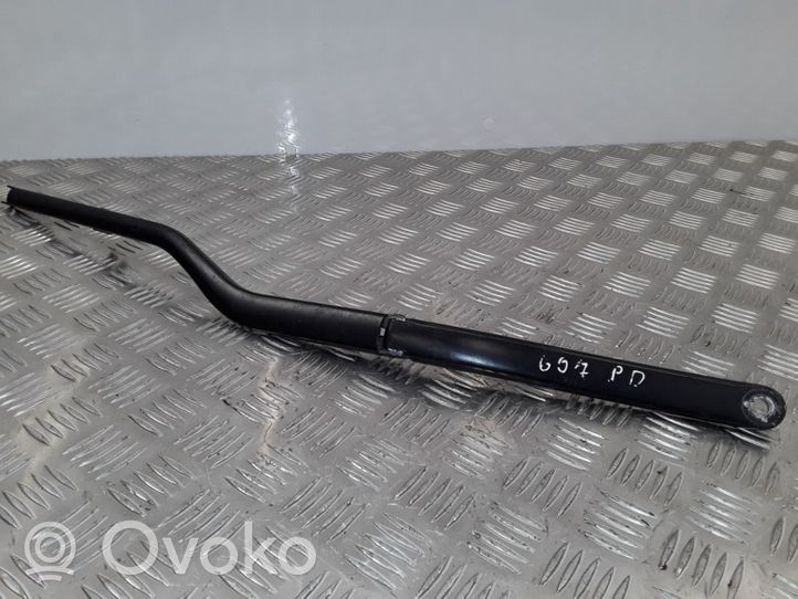 Peugeot 607 Front wiper blade arm 102393