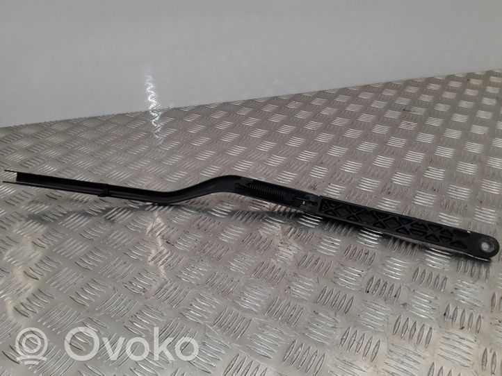 Peugeot 607 Front wiper blade arm 102393