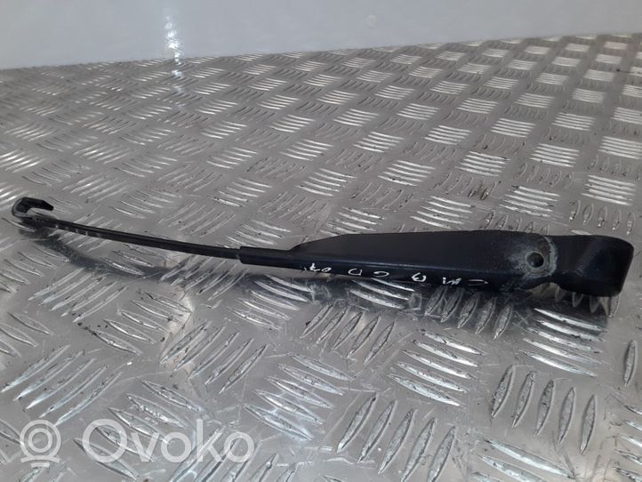 Opel Combo C Front wiper blade arm 09225631