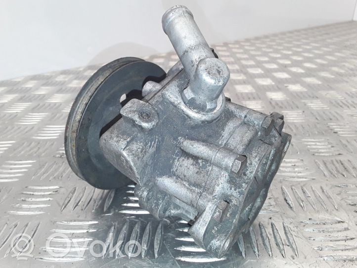 Volkswagen Caddy Power steering pump 037145255