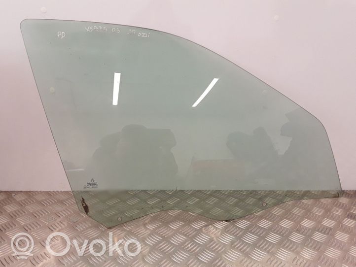Citroen Xsara Pagrindinis priekinių durų stiklas (keturdurio) 43R000464