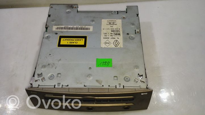 Renault Megane II Zmieniarka płyt CD/DVD 8200505121A