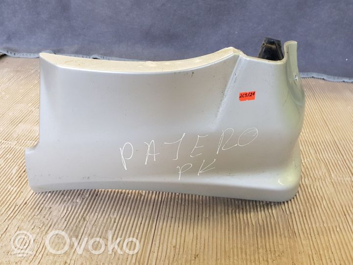 Mitsubishi Pajero Кромка крыла MR438733