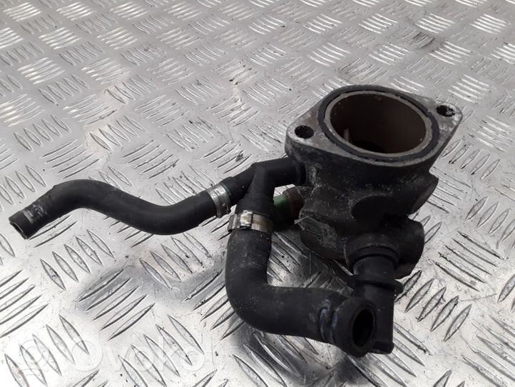 Alfa Romeo GT Thermostat/thermostat housing 