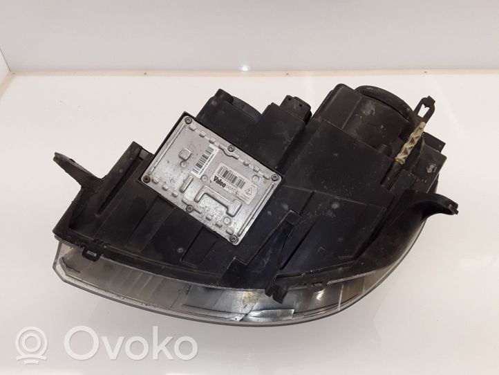 Citroen C5 Lampa przednia 9661316580