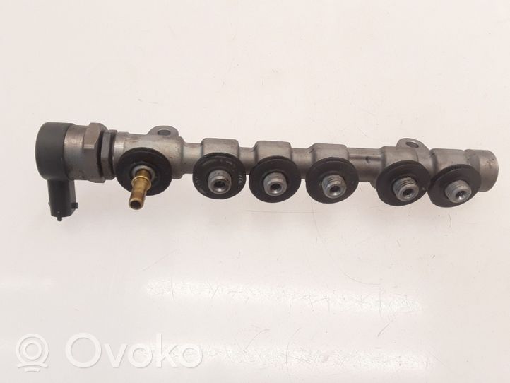 Renault Laguna III Listwa wtryskowa 8200727609