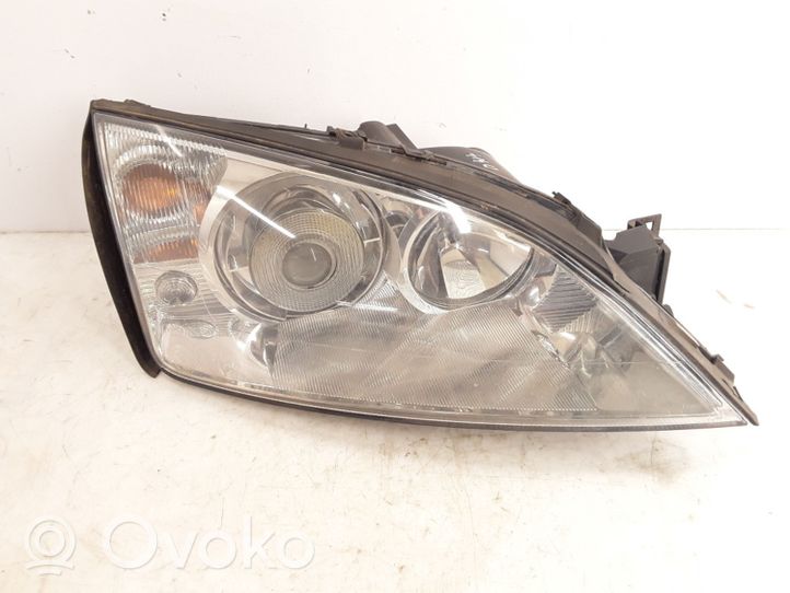 Ford Mondeo Mk III Headlight/headlamp 0301174274