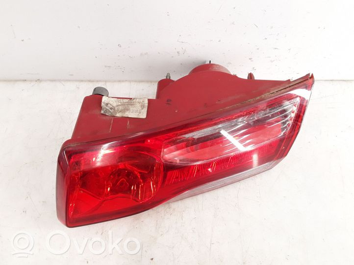 Renault Laguna III Luci posteriori del portellone del bagagliaio 265500006R