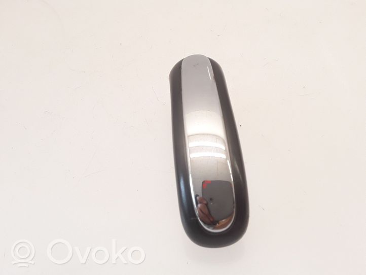 KIA Carnival Rear door interior handle 