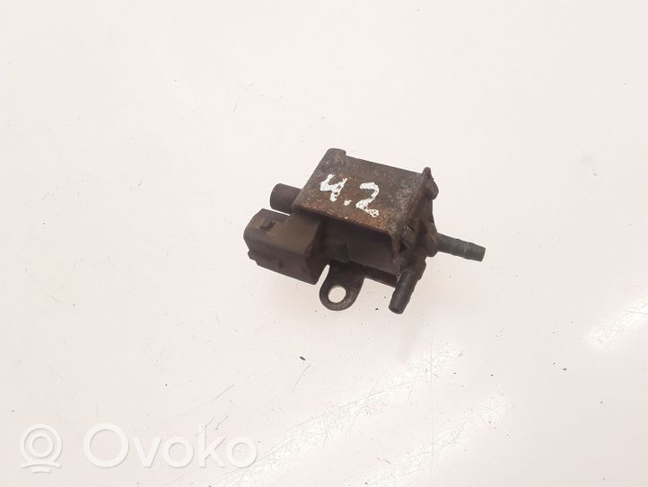 Audi A8 S8 D2 4D Electrovanne Soupape de Sûreté / Dépression 72161000