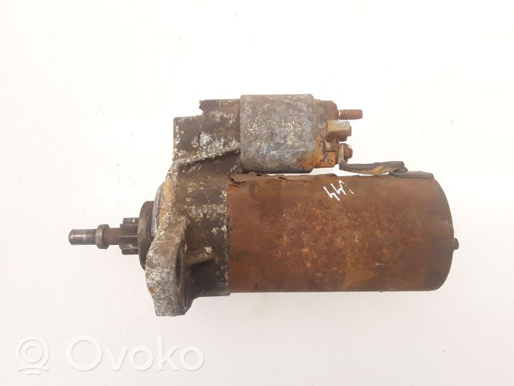 Volkswagen Golf II Starter motor 