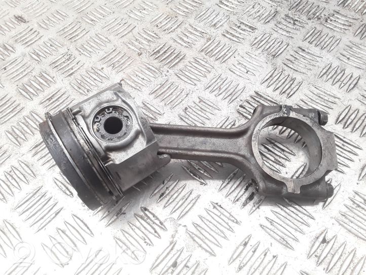 Alfa Romeo 166 Piston with connecting rod 42375F