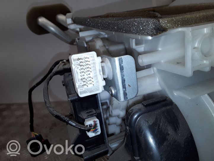 Toyota RAV 4 (XA20) Salono oro mazgo komplektas 8705042170