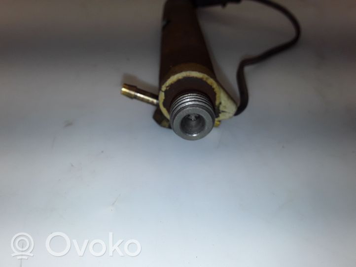 Volkswagen Lupo Fuel injector 028130202S