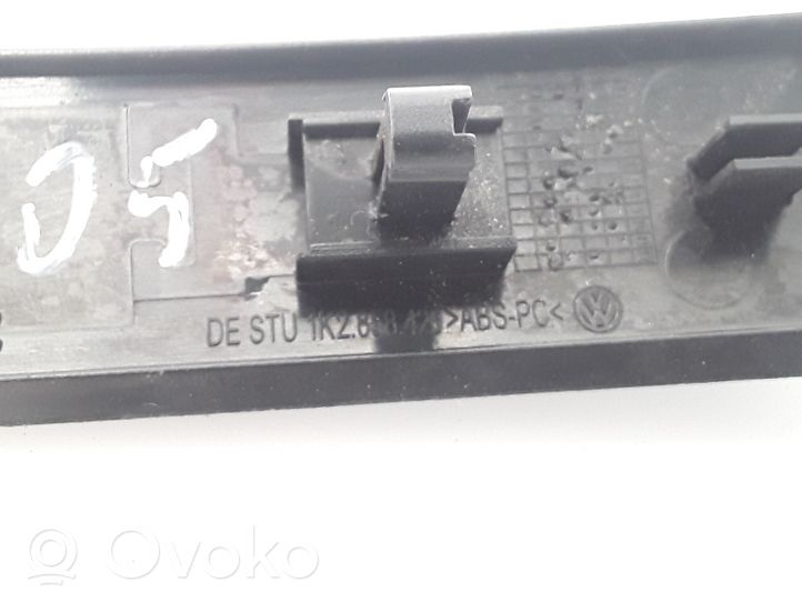 Volkswagen Golf V Inny element deski rozdzielczej 1K2858420