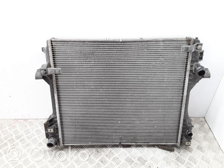 Jaguar XJ X350 Radiateur de refroidissement 4R838005BB