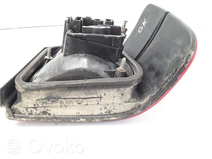 Volkswagen Vento Luz trasera/de freno 1H5945111B