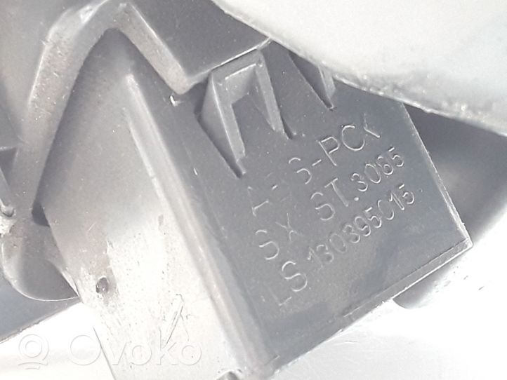 Citroen Jumper Kojelaudan sivutuuletussuuttimen kehys 130395015