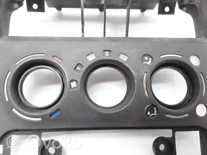 Opel Combo B Panel klimatyzacji / Ogrzewania 90386819