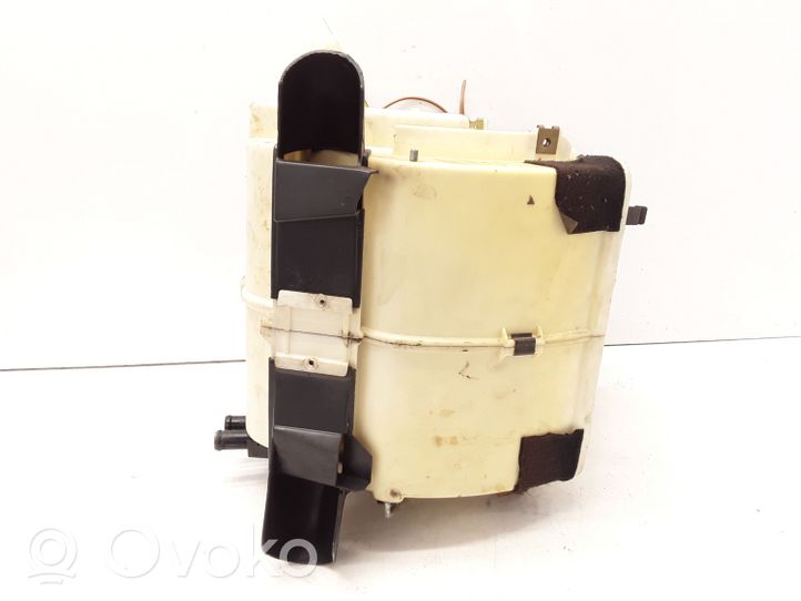 Volkswagen PASSAT B2 Interior heater climate box assembly housing 321819095