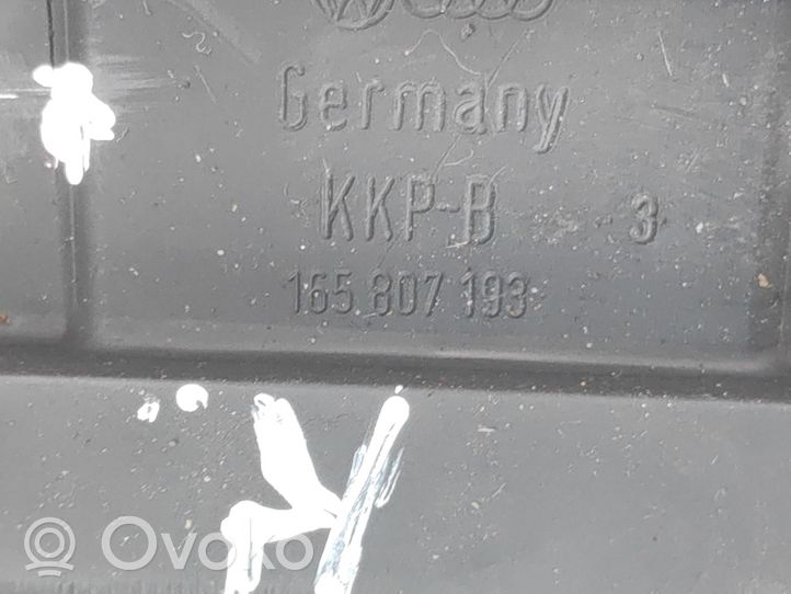 Volkswagen PASSAT B2 Priekinis laikiklis bamperio 165807193