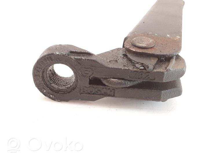 Volvo S40, V40 Rear wiper blade arm 