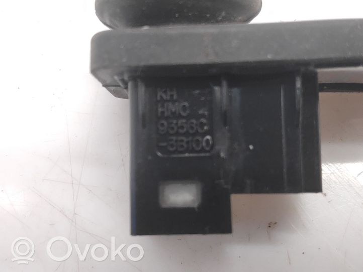 KIA Carnival Priekšpusē durvju atvēršanas / aizvēršanas sensors (pīkstulis) 935603B100