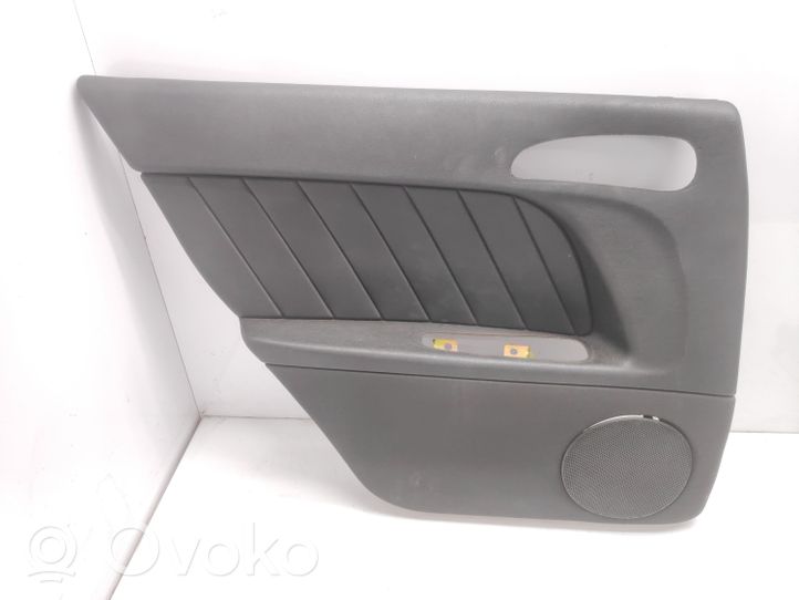 Alfa Romeo 156 Takaoven verhoilu 