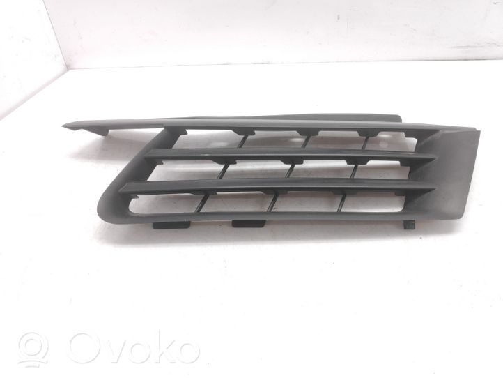 Renault Espace -  Grand espace IV Grille calandre supérieure de pare-chocs avant G000173881