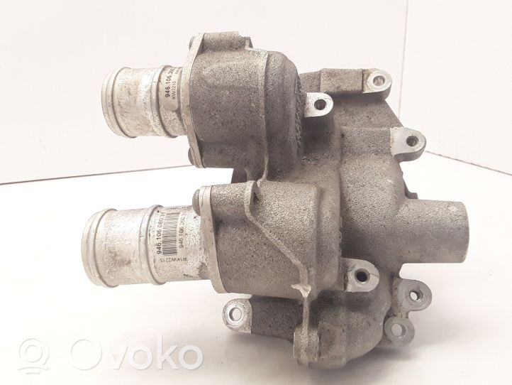 Porsche Macan Boîtier de thermostat / thermostat 94610618031