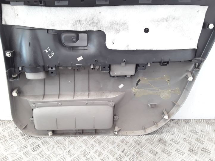 Daihatsu Sirion Rivestimento del pannello della portiera anteriore 67070B1010