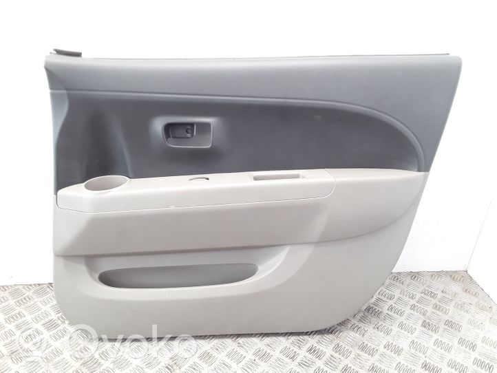 Daihatsu Sirion Rivestimento del pannello della portiera anteriore 67060B1010