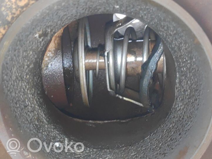 Volkswagen Caddy Thermostat / Thermostatgehäuse 