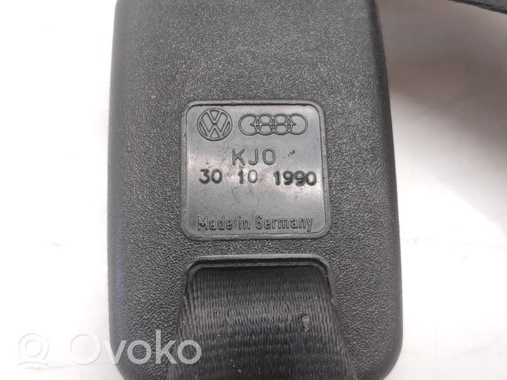 Volkswagen Golf II Pas bezpieczeństwa fotela tylnego 13111990