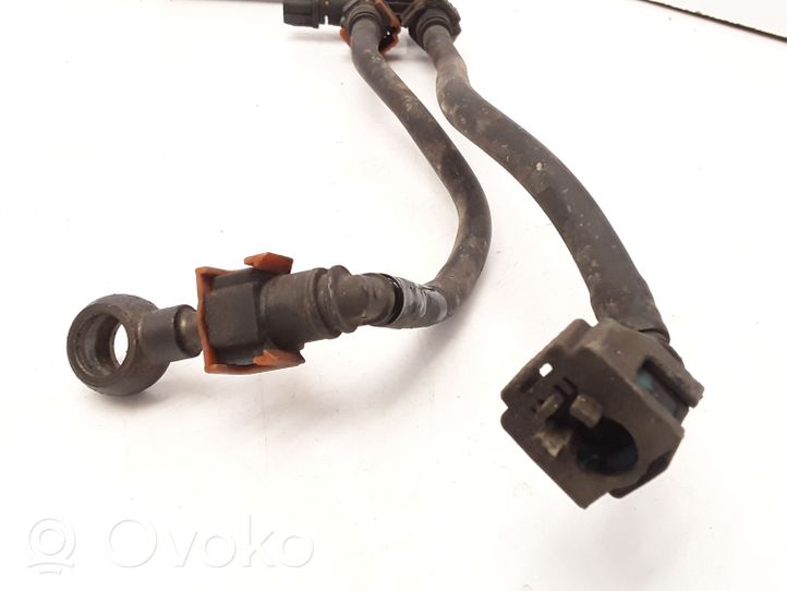 Hyundai Grandeur Fuel line pipe 710129B