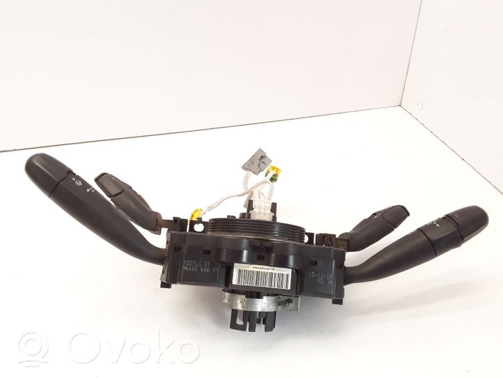 Peugeot 307 Leva/interruttore dell’indicatore di direzione e tergicristallo 96605648XT