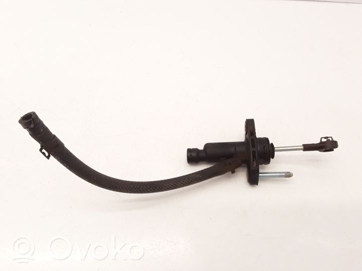 Ford Maverick Clutch master cylinder 5L847A543AC