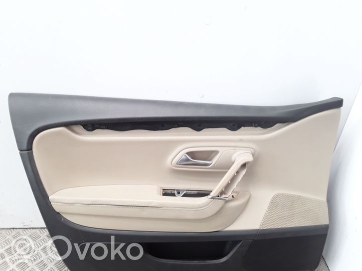 Volkswagen PASSAT CC Boczki / Poszycie drzwi przednich 3C8867011