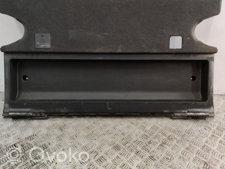 Toyota Avensis T250 Tappeto di rivestimento del fondo del bagagliaio/baule 5841005010