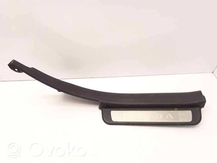 Hyundai Grandeur Rear sill trim cover 