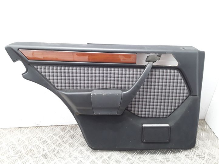 Mercedes-Benz E W124 Rivestimento del pannello della portiera posteriore 