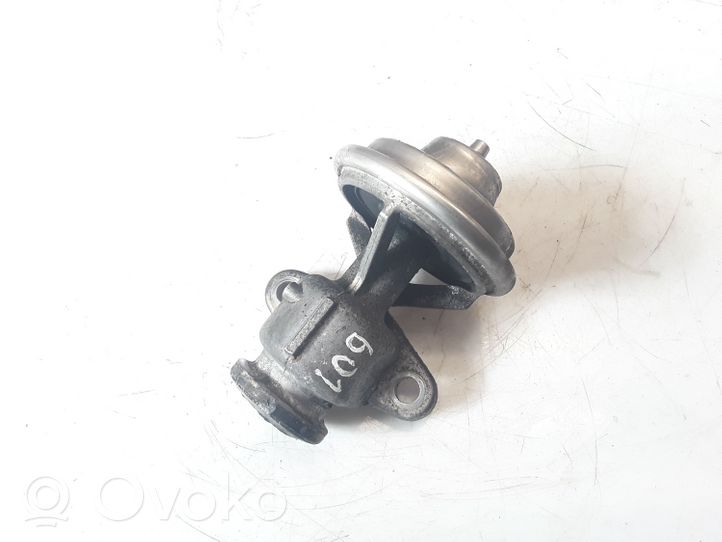 Mercedes-Benz E W124 Valvola EGR A0021400060