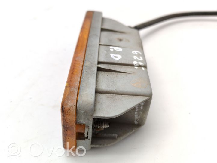 Volkswagen Polo II 86C 2F Front indicator light 42609