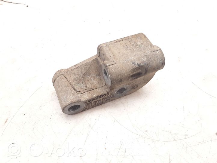 Opel Corsa B Support, suspension du moteur 90448773