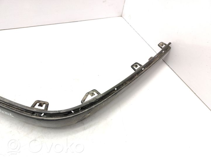 Peugeot 406 Rivestimento del pannello parte angolare del paraurti posteriore 9630406577