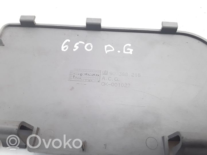 Opel Corsa B Galinio žibinto dangtelis (lizdas) 90388217